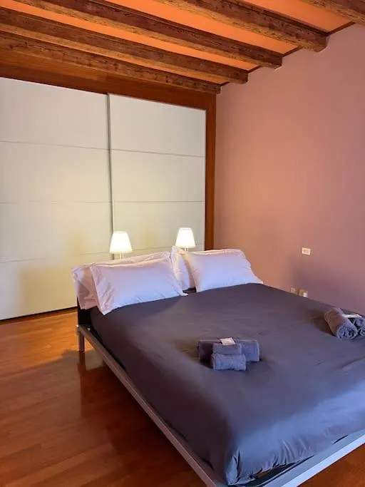 Roel Apartments Ponte Pietra Verona Itália